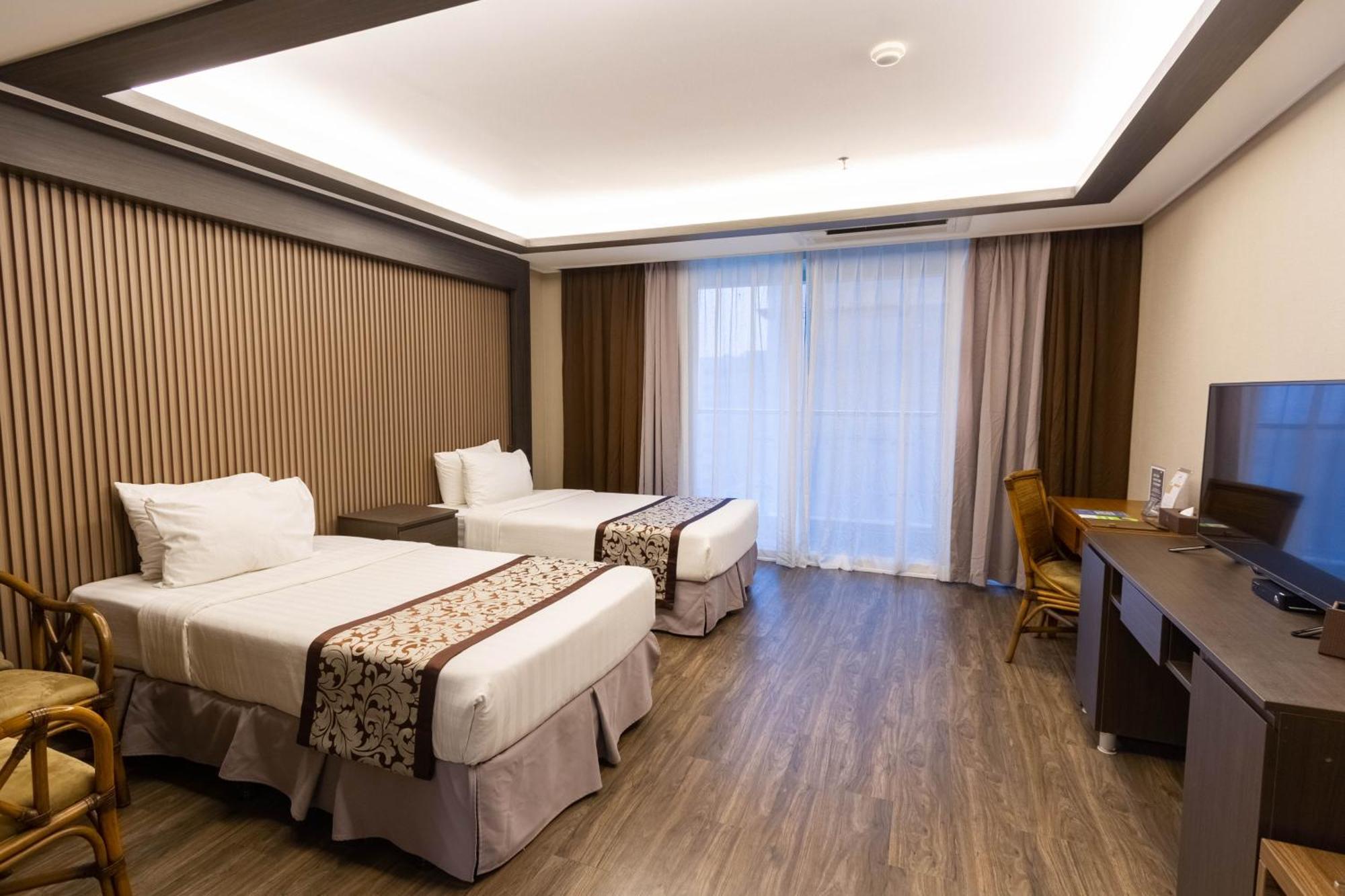 Xenia Hotel Clark Clark Field Kültér fotó
