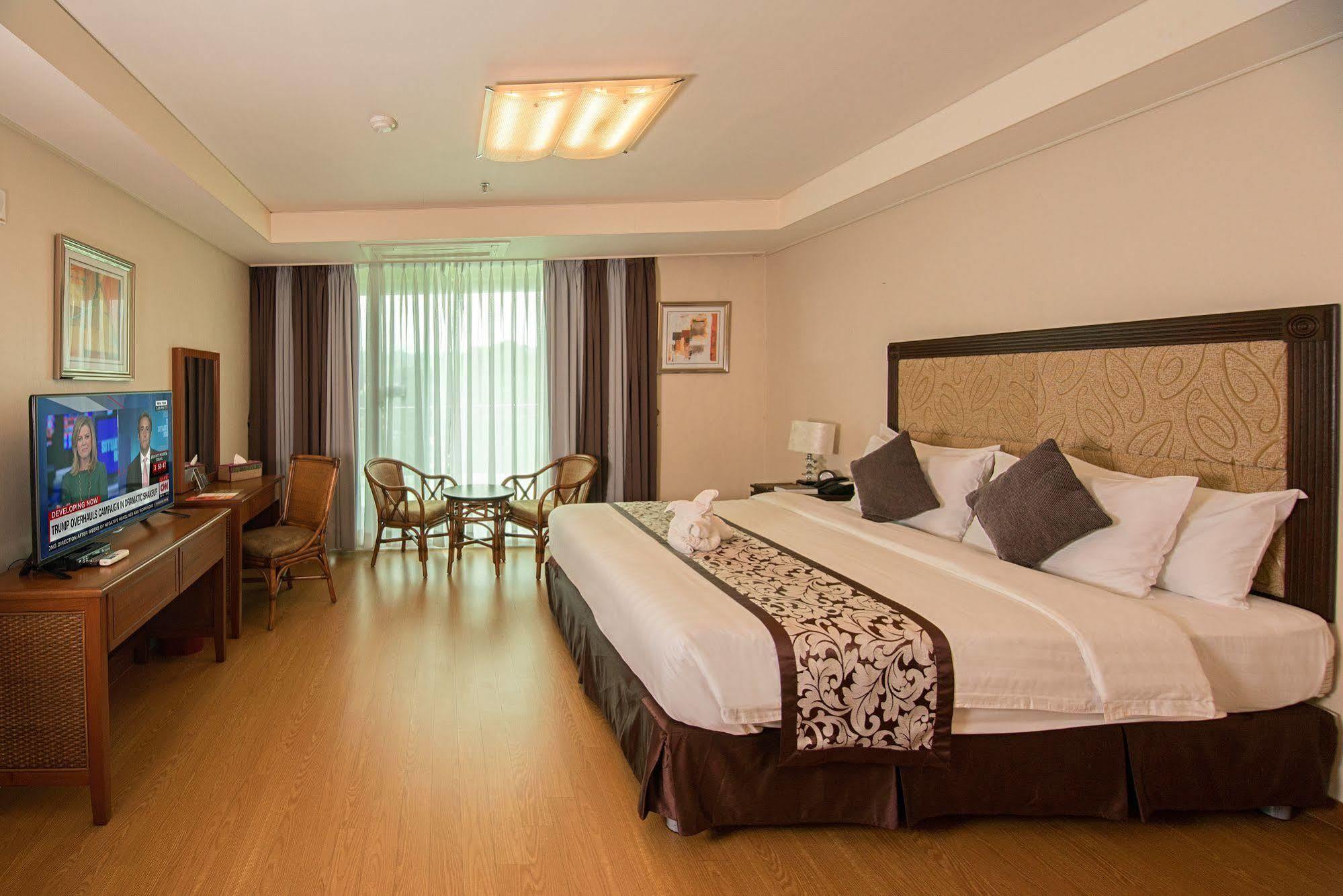 Xenia Hotel Clark Clark Field Kültér fotó
